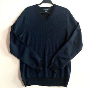 Bloomingdales The Men’s Store 100% Merino Wool V-Neck Sweater Navy Blue L Preppy